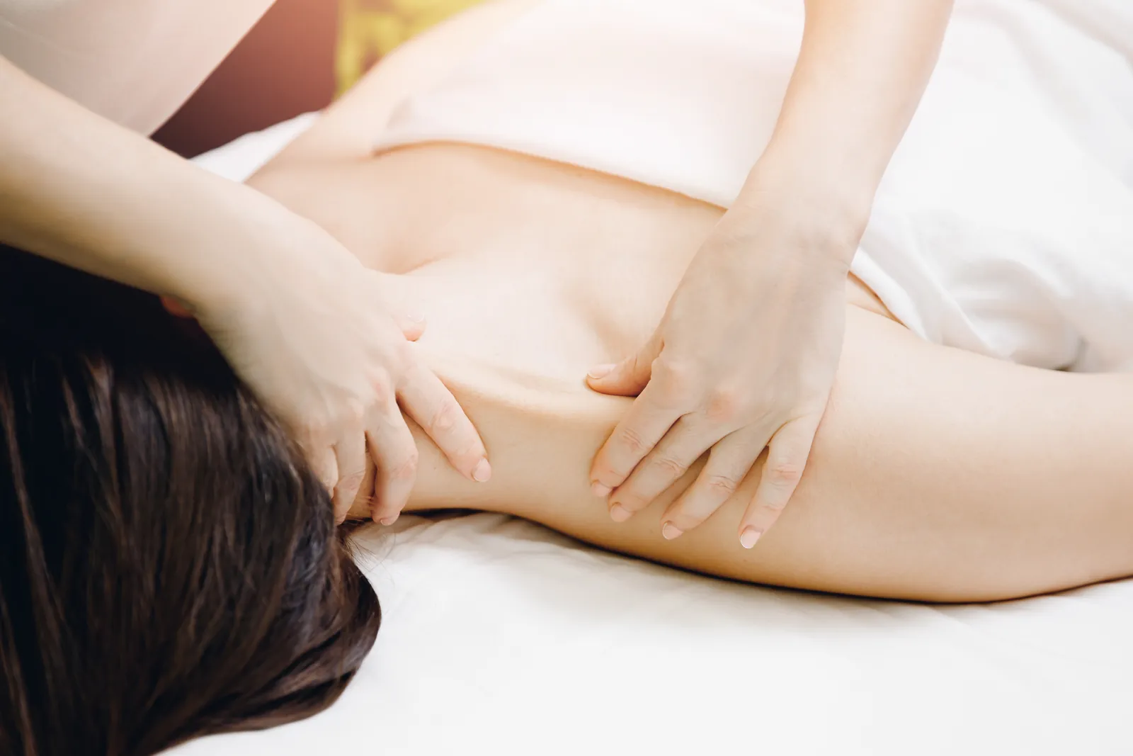 Head, neck and shoulder massage in Brisbane City – quick stress relief
